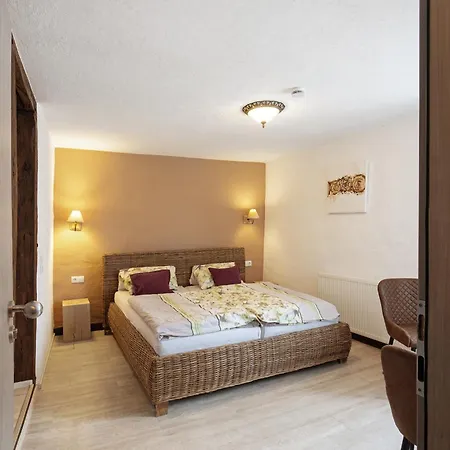 Traumschluesselchen Casa de hóspedes 3*